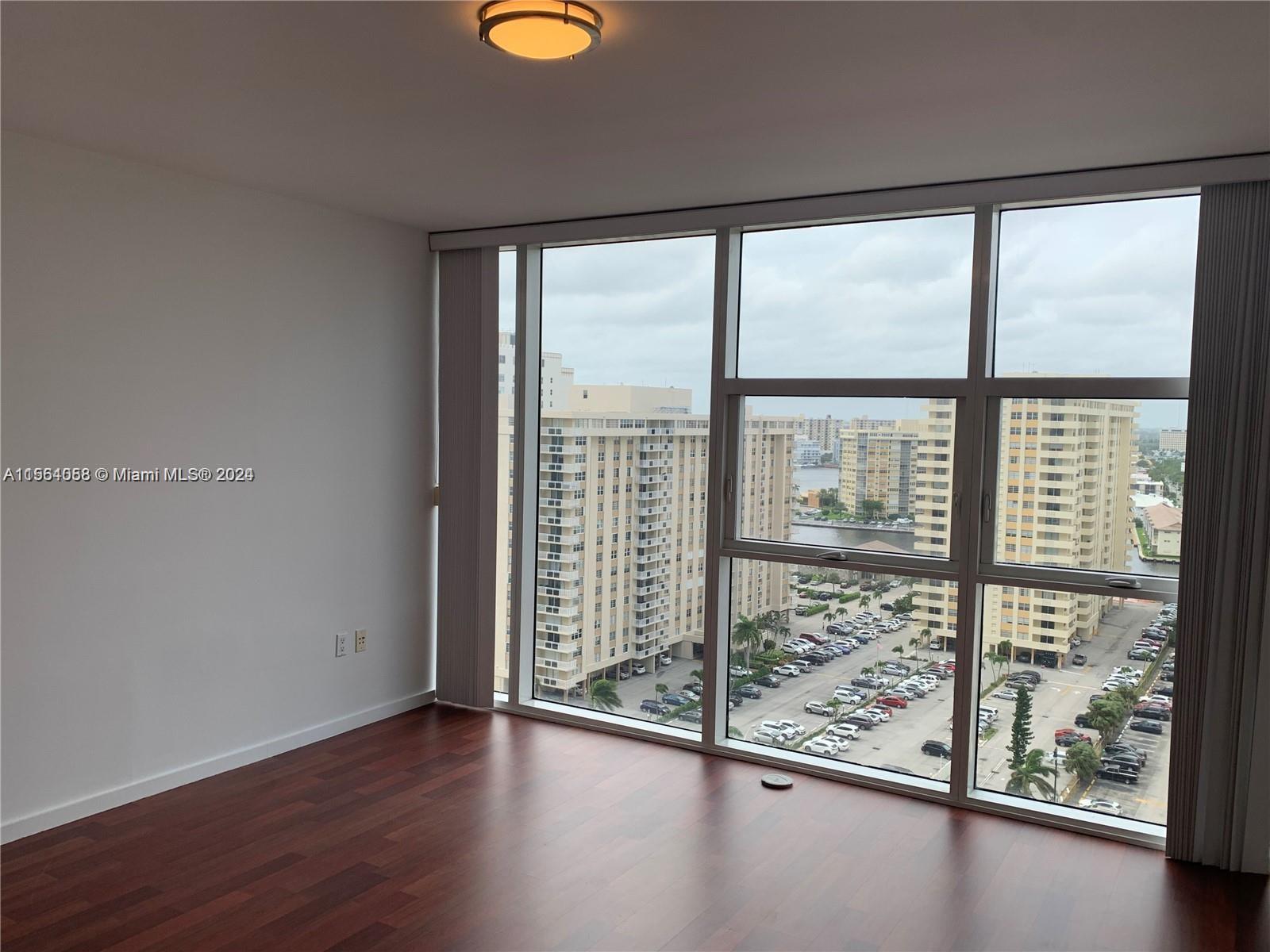 1830 S Ocean Dr 1607, Hallandale Beach, Florida 33009, 1 Bedroom Bedrooms, ,1 BathroomBathrooms,Residentiallease,For Rent,1830 S Ocean Dr 1607,A11564058