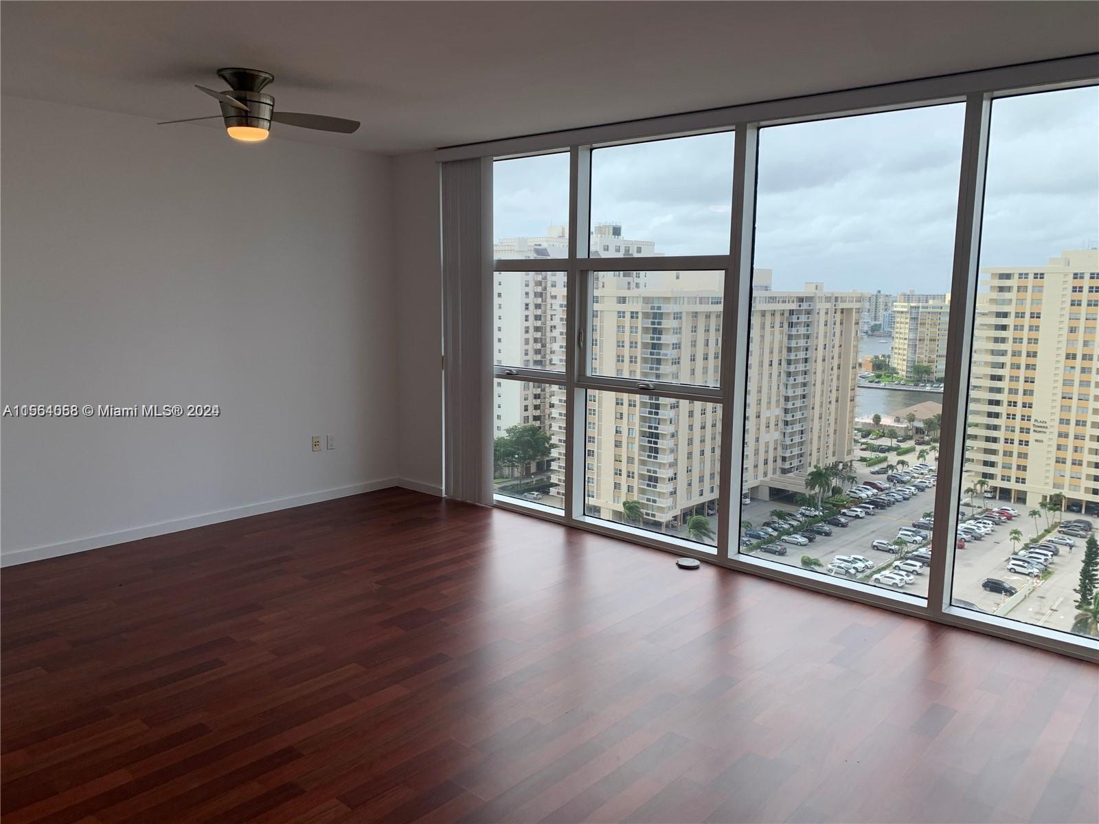 1830 S Ocean Dr 1607, Hallandale Beach, Florida 33009, 1 Bedroom Bedrooms, ,1 BathroomBathrooms,Residentiallease,For Rent,1830 S Ocean Dr 1607,A11564058