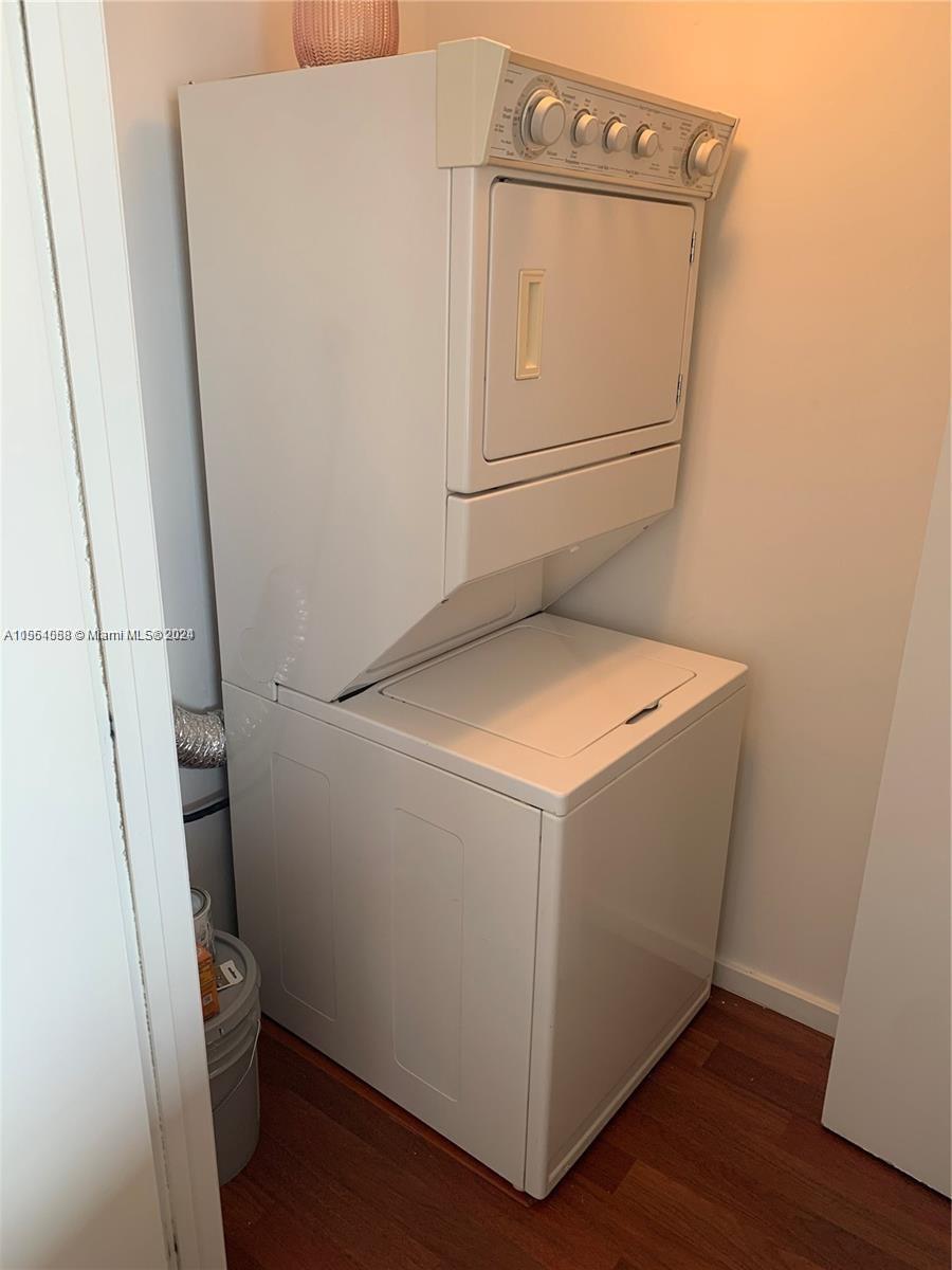 1830 S Ocean Dr 1607, Hallandale Beach, Florida 33009, 1 Bedroom Bedrooms, ,1 BathroomBathrooms,Residentiallease,For Rent,1830 S Ocean Dr 1607,A11564058