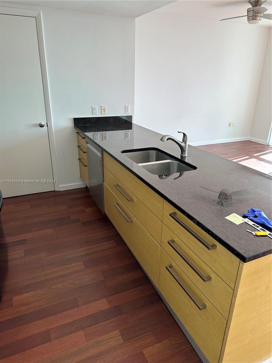 1830 S Ocean Dr 1607, Hallandale Beach, Florida 33009, 1 Bedroom Bedrooms, ,1 BathroomBathrooms,Residentiallease,For Rent,1830 S Ocean Dr 1607,A11564058