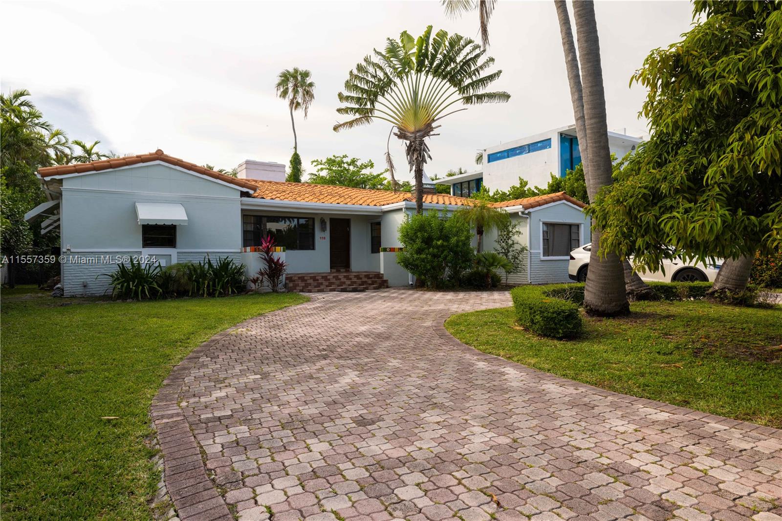 118 E 3rd Ct, Miami Beach, Florida 33139, 3 Bedrooms Bedrooms, ,3 BathroomsBathrooms,Residentiallease,For Rent,118 E 3rd Ct,A11557359