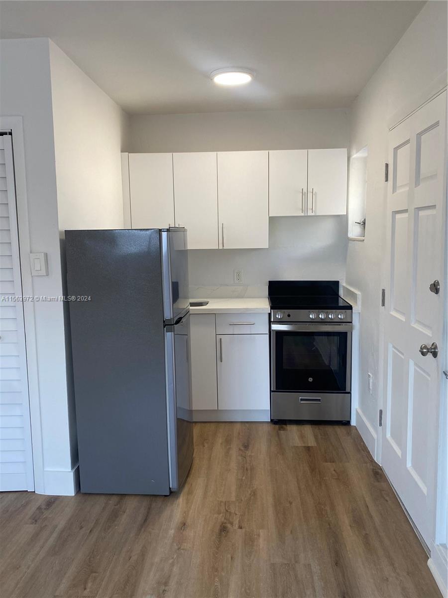 100 Madeira Ave 5, Coral Gables, Florida 33134, ,1 BathroomBathrooms,Residentiallease,For Rent,100 Madeira Ave 5,A11563972