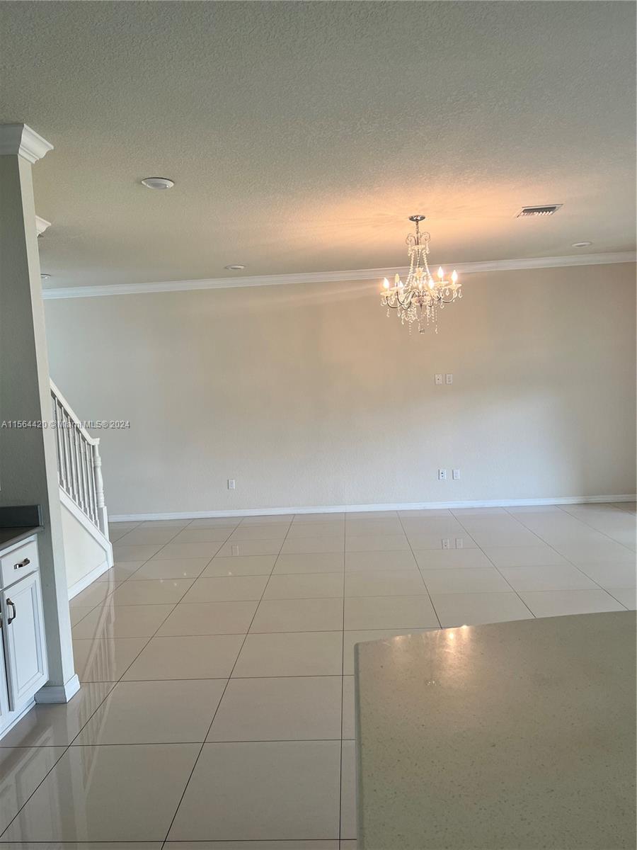 Hollywood, Florida 33021, 5 Bedrooms Bedrooms, ,3 BathroomsBathrooms,Residentiallease,For Rent,A11564420