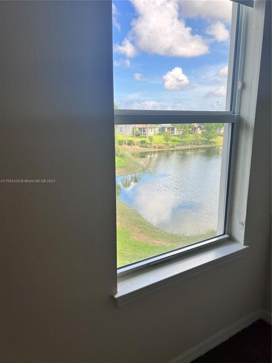 Hollywood, Florida 33021, 5 Bedrooms Bedrooms, ,3 BathroomsBathrooms,Residentiallease,For Rent,A11564420