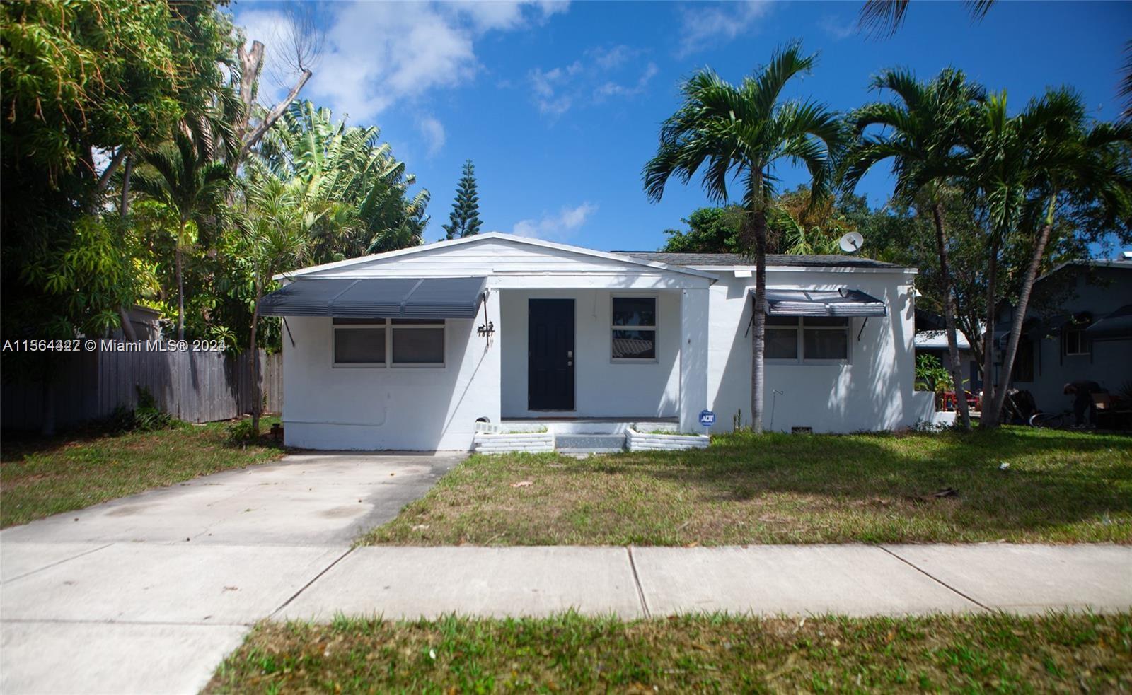 1821 Harding St, Hollywood, Florida 33020, 3 Bedrooms Bedrooms, ,2 BathroomsBathrooms,Residentiallease,For Rent,1821 Harding St,A11564422