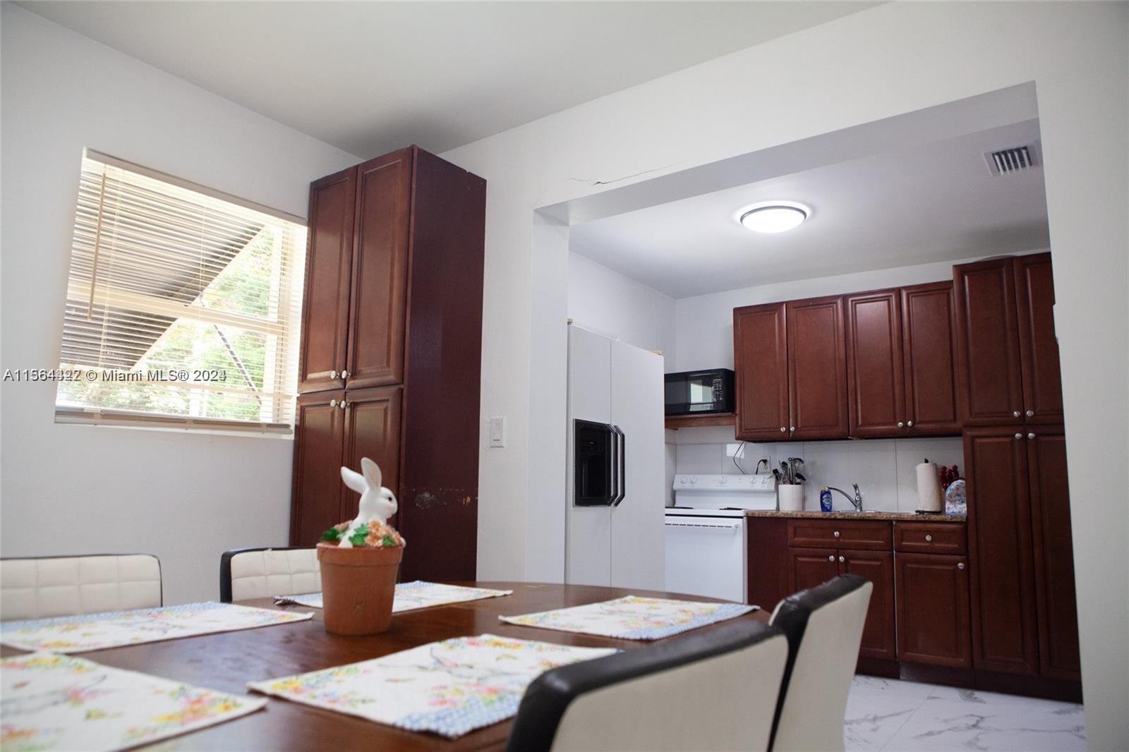 1821 Harding St, Hollywood, Florida 33020, 3 Bedrooms Bedrooms, ,2 BathroomsBathrooms,Residentiallease,For Rent,1821 Harding St,A11564422