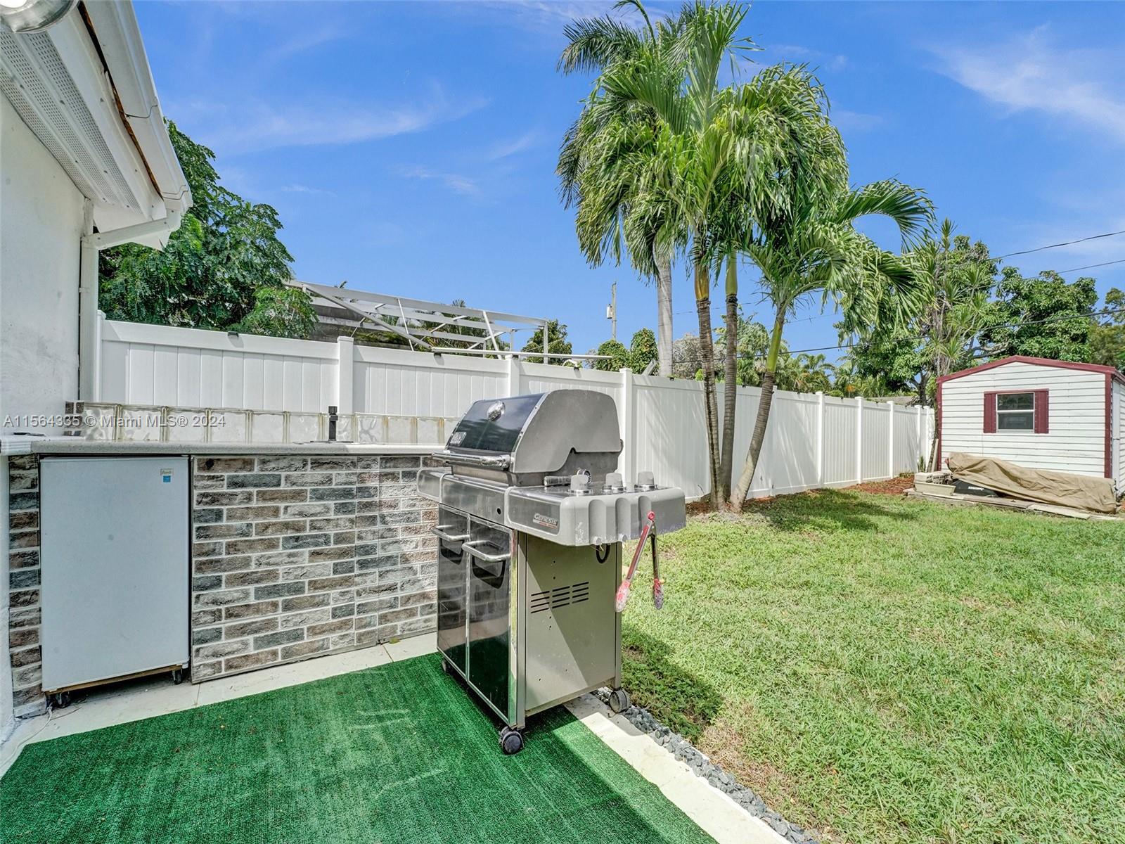 1607 Moffett St, Hollywood, Florida 33020, 3 Bedrooms Bedrooms, ,2 BathroomsBathrooms,Residential,For Sale,1607 Moffett St,A11564335