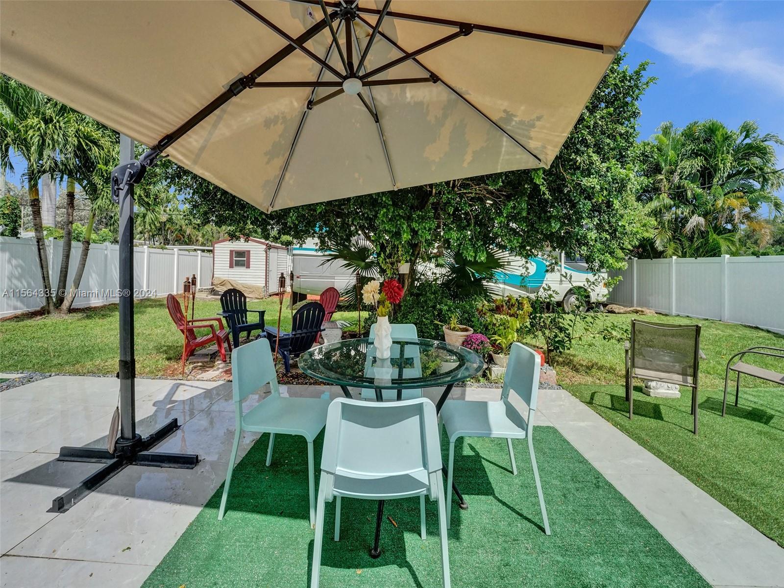 1607 Moffett St, Hollywood, Florida 33020, 3 Bedrooms Bedrooms, ,2 BathroomsBathrooms,Residential,For Sale,1607 Moffett St,A11564335