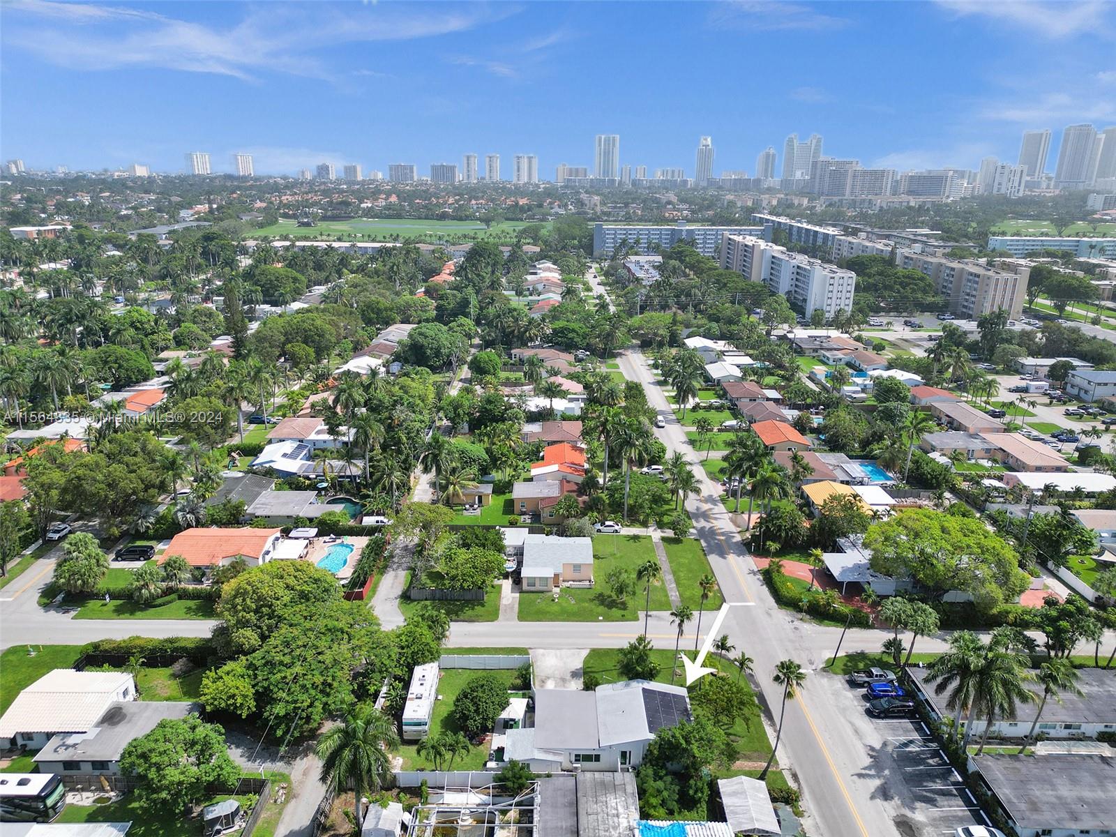 1607 Moffett St, Hollywood, Florida 33020, 3 Bedrooms Bedrooms, ,2 BathroomsBathrooms,Residential,For Sale,1607 Moffett St,A11564335