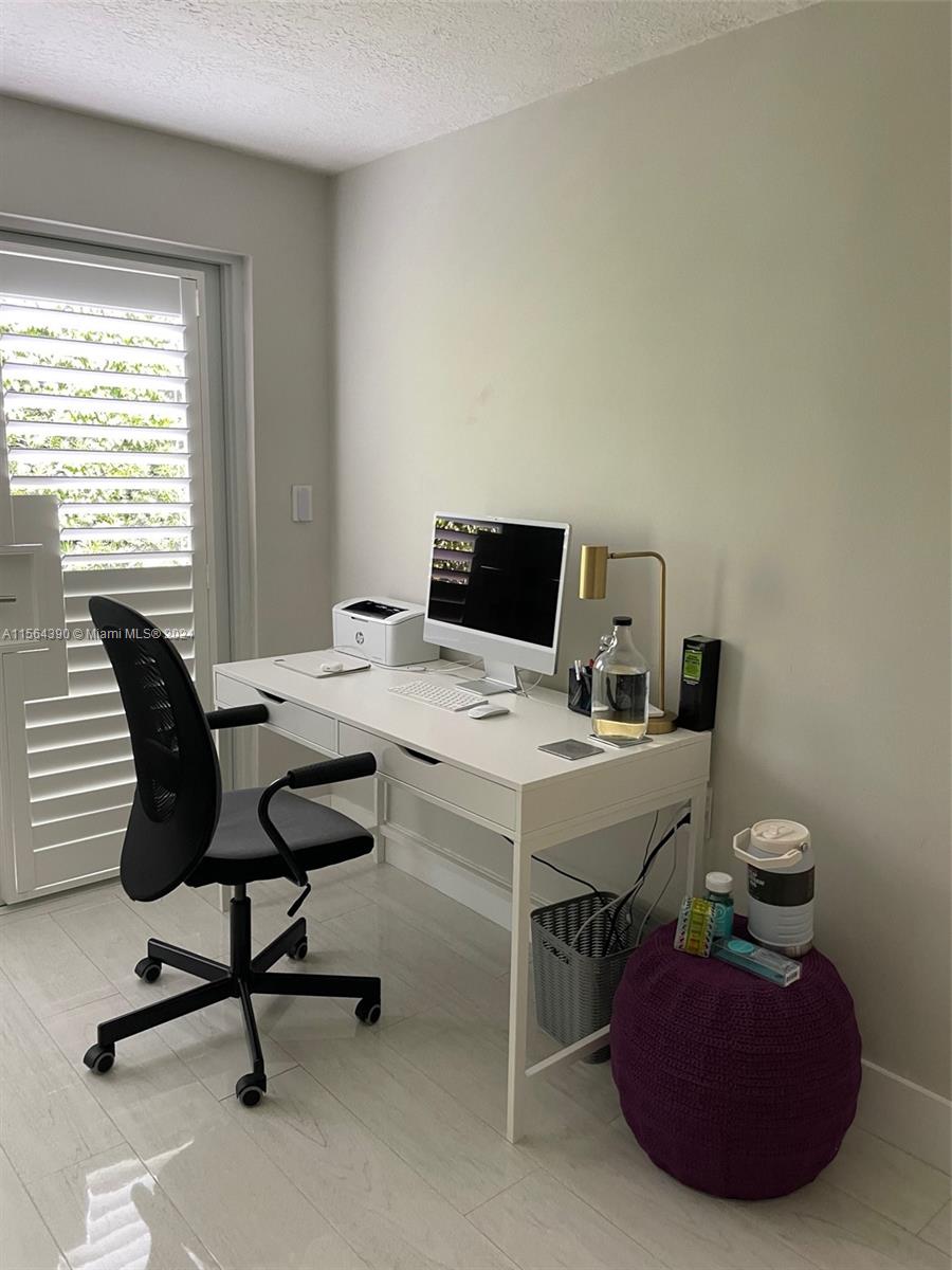 1950 SW 24th Ter 0, Miami, Florida 33145, 3 Bedrooms Bedrooms, ,2 BathroomsBathrooms,Residentiallease,For Rent,1950 SW 24th Ter 0,A11564390