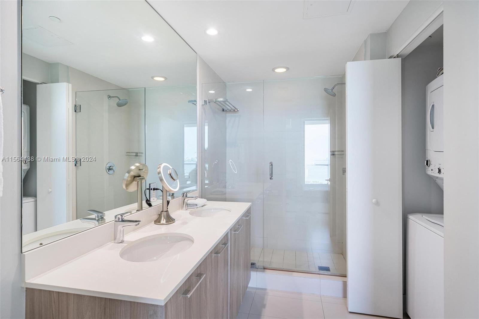 501 NE 31st St 2703, Miami, Florida 33137, 1 Bedroom Bedrooms, ,1 BathroomBathrooms,Residentiallease,For Rent,501 NE 31st St 2703,A11564438