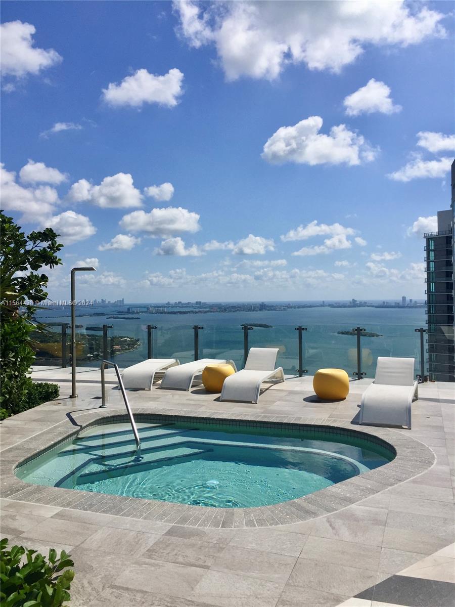 501 NE 31st St 2703, Miami, Florida 33137, 1 Bedroom Bedrooms, ,1 BathroomBathrooms,Residentiallease,For Rent,501 NE 31st St 2703,A11564438