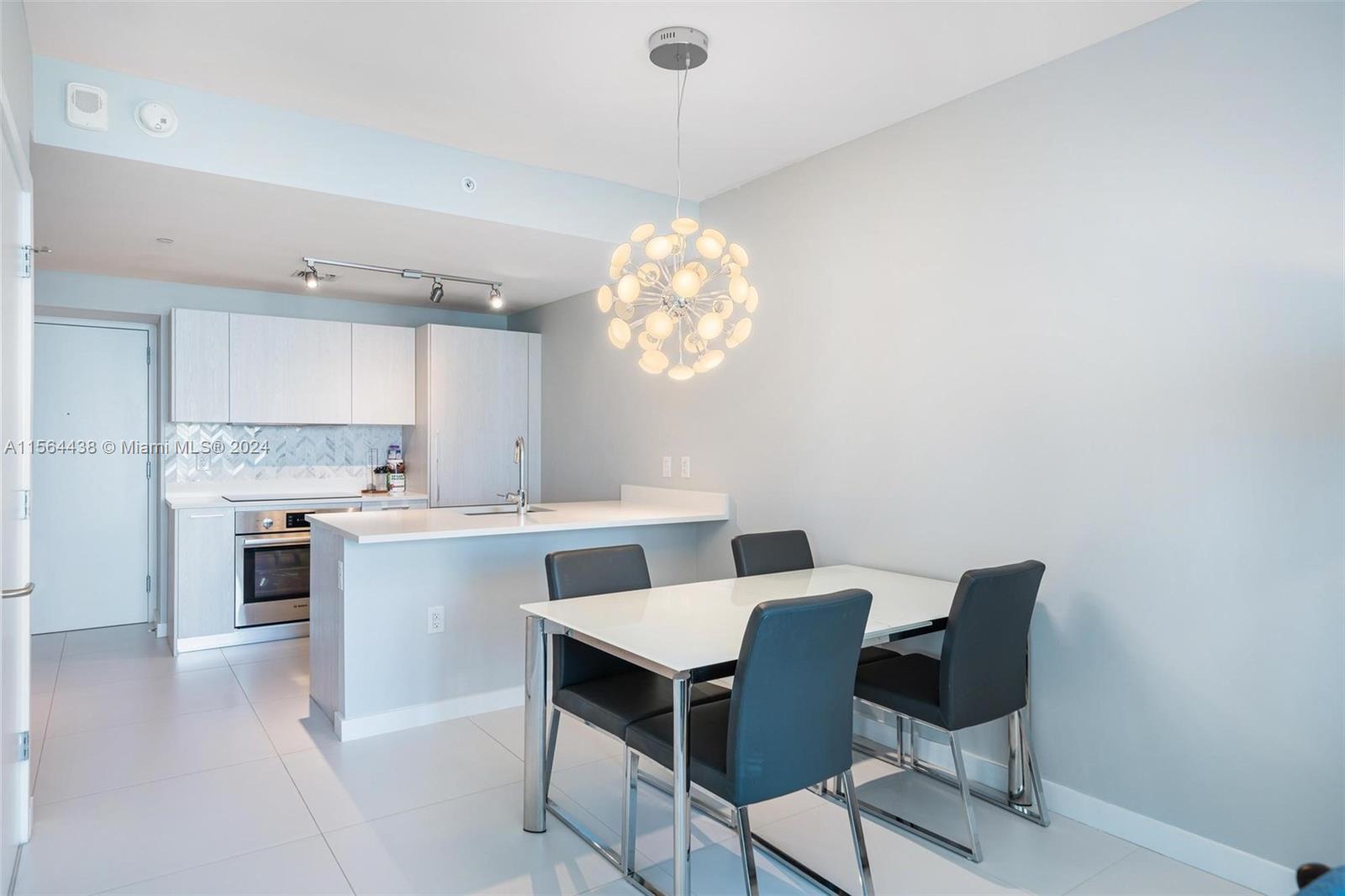 501 NE 31st St 2703, Miami, Florida 33137, 1 Bedroom Bedrooms, ,1 BathroomBathrooms,Residentiallease,For Rent,501 NE 31st St 2703,A11564438