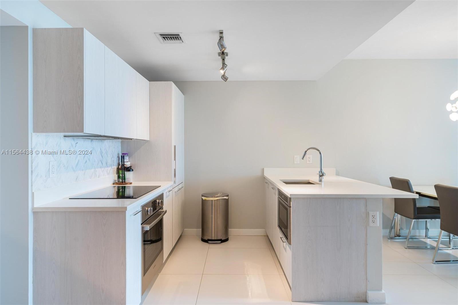 501 NE 31st St 2703, Miami, Florida 33137, 1 Bedroom Bedrooms, ,1 BathroomBathrooms,Residentiallease,For Rent,501 NE 31st St 2703,A11564438