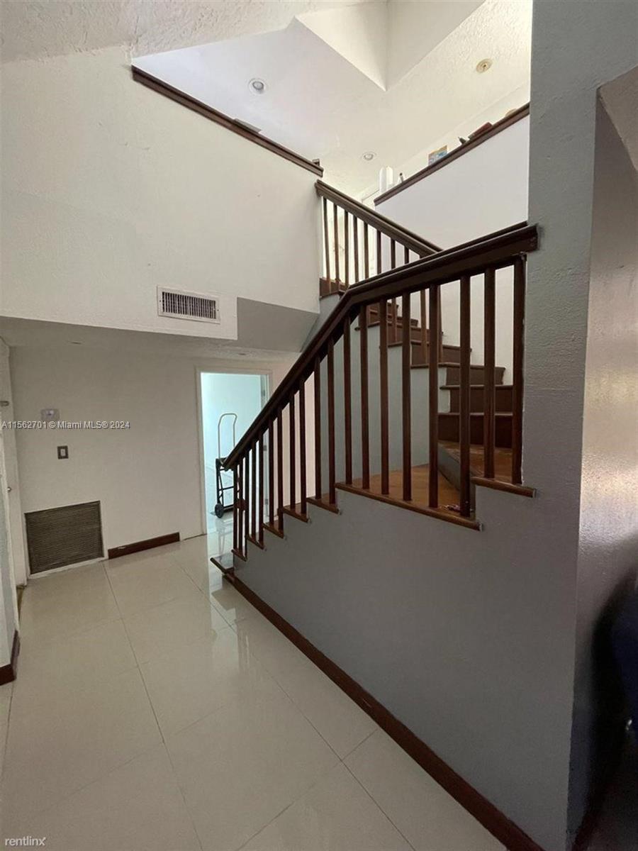 1651 S Goldeneye Ln, Homestead, Florida 33035, 5 Bedrooms Bedrooms, ,2 BathroomsBathrooms,Residential,For Sale,1651 S Goldeneye Ln,A11562701