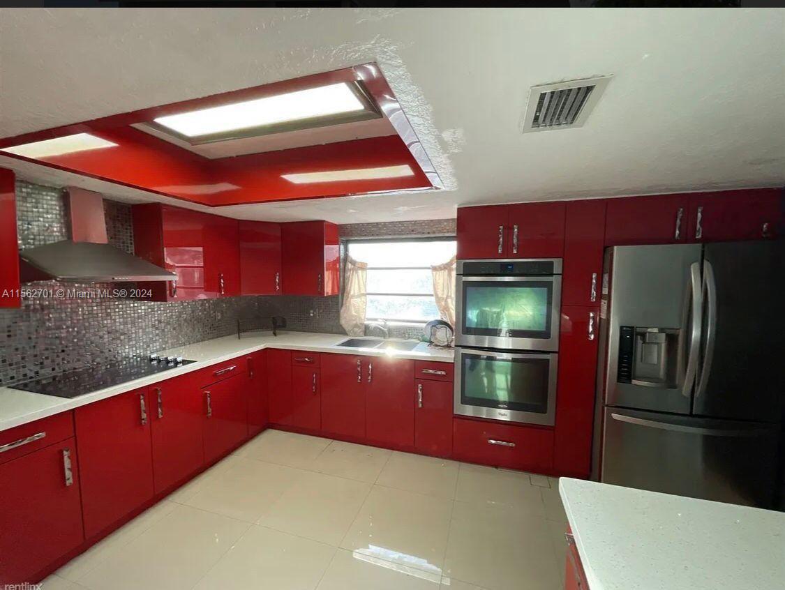 1651 S Goldeneye Ln, Homestead, Florida 33035, 5 Bedrooms Bedrooms, ,2 BathroomsBathrooms,Residential,For Sale,1651 S Goldeneye Ln,A11562701