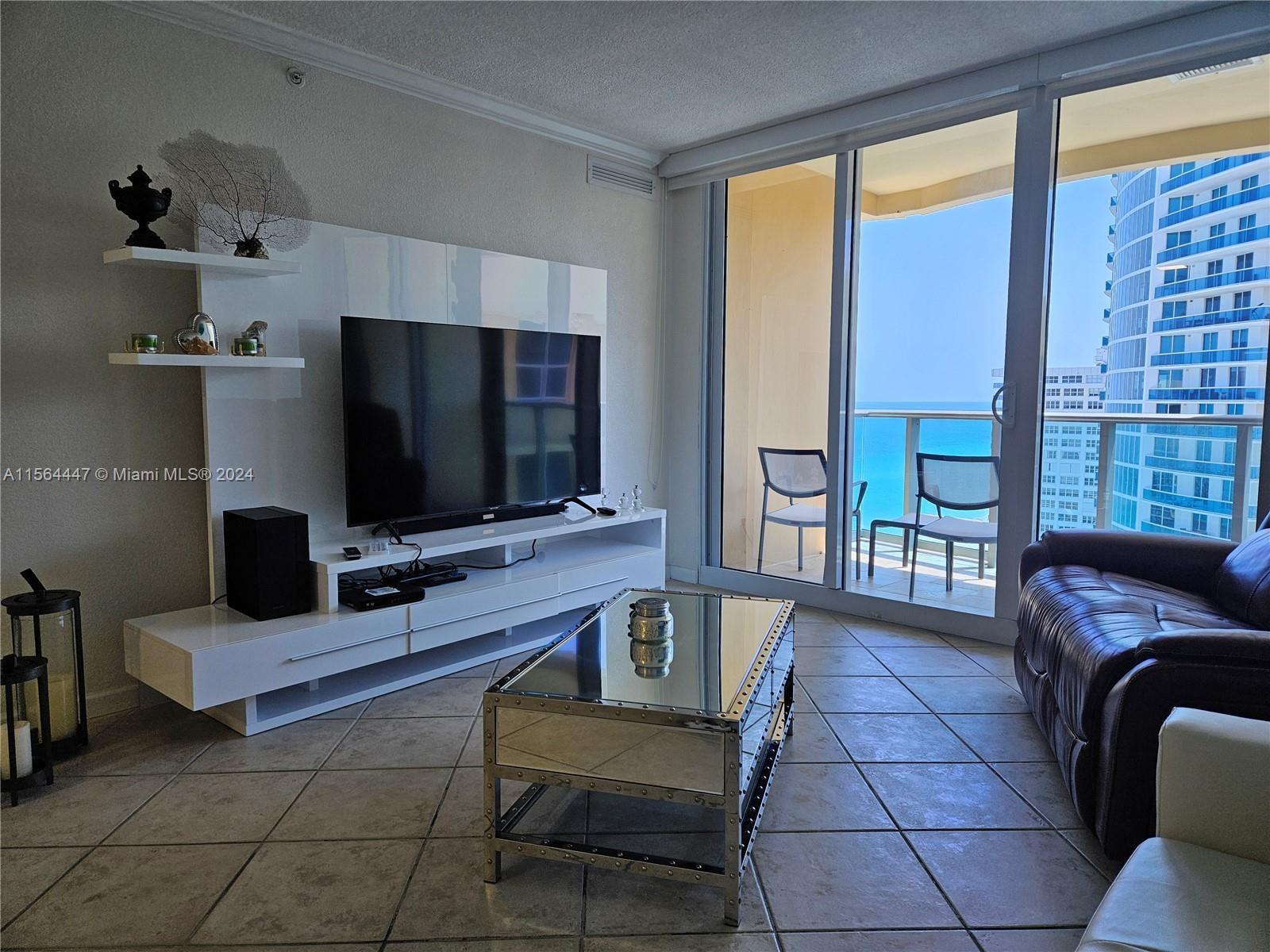 2501 S Ocean Dr PH17, Hollywood, Florida 33019, 1 Bedroom Bedrooms, ,1 BathroomBathrooms,Residentiallease,For Rent,2501 S Ocean Dr PH17,A11564447