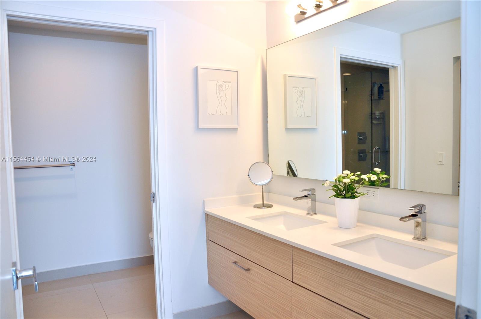 600 NE 27th St 2104, Miami, Florida 33137, 3 Bedrooms Bedrooms, ,3 BathroomsBathrooms,Residential,For Sale,600 NE 27th St 2104,A11564454