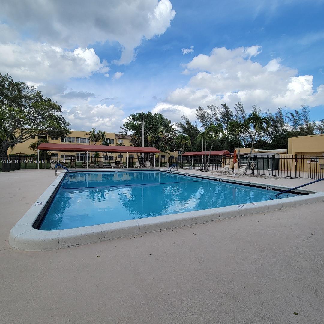 6021 NW 61st Ave 207, Tamarac, Florida 33319, 1 Bedroom Bedrooms, ,1 BathroomBathrooms,Residentiallease,For Rent,6021 NW 61st Ave 207,A11563484