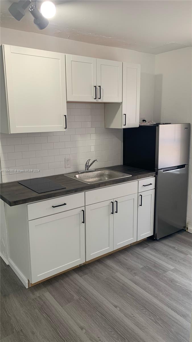 2123 Wilson E, Hollywood, Florida 33020, ,1 BathroomBathrooms,Residentiallease,For Rent,2123 Wilson E,A11564393