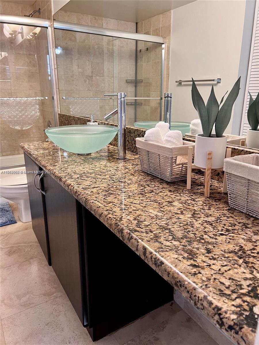 19555 E Country Club Dr 8503, Miami, Florida 33180, 1 Bedroom Bedrooms, ,1 BathroomBathrooms,Residentiallease,For Rent,19555 E Country Club Dr 8503,A11563052