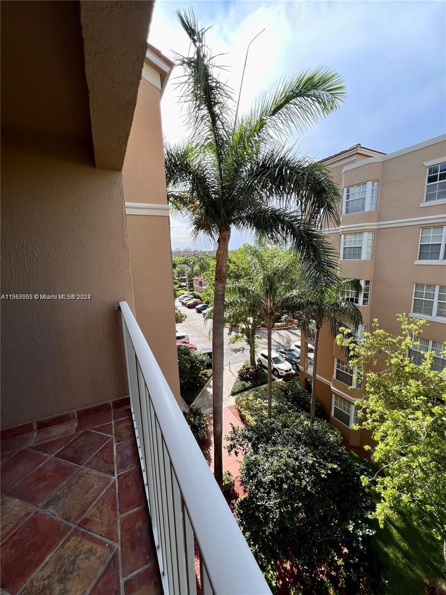 19555 E Country Club Dr 8503, Miami, Florida 33180, 1 Bedroom Bedrooms, ,1 BathroomBathrooms,Residentiallease,For Rent,19555 E Country Club Dr 8503,A11563052