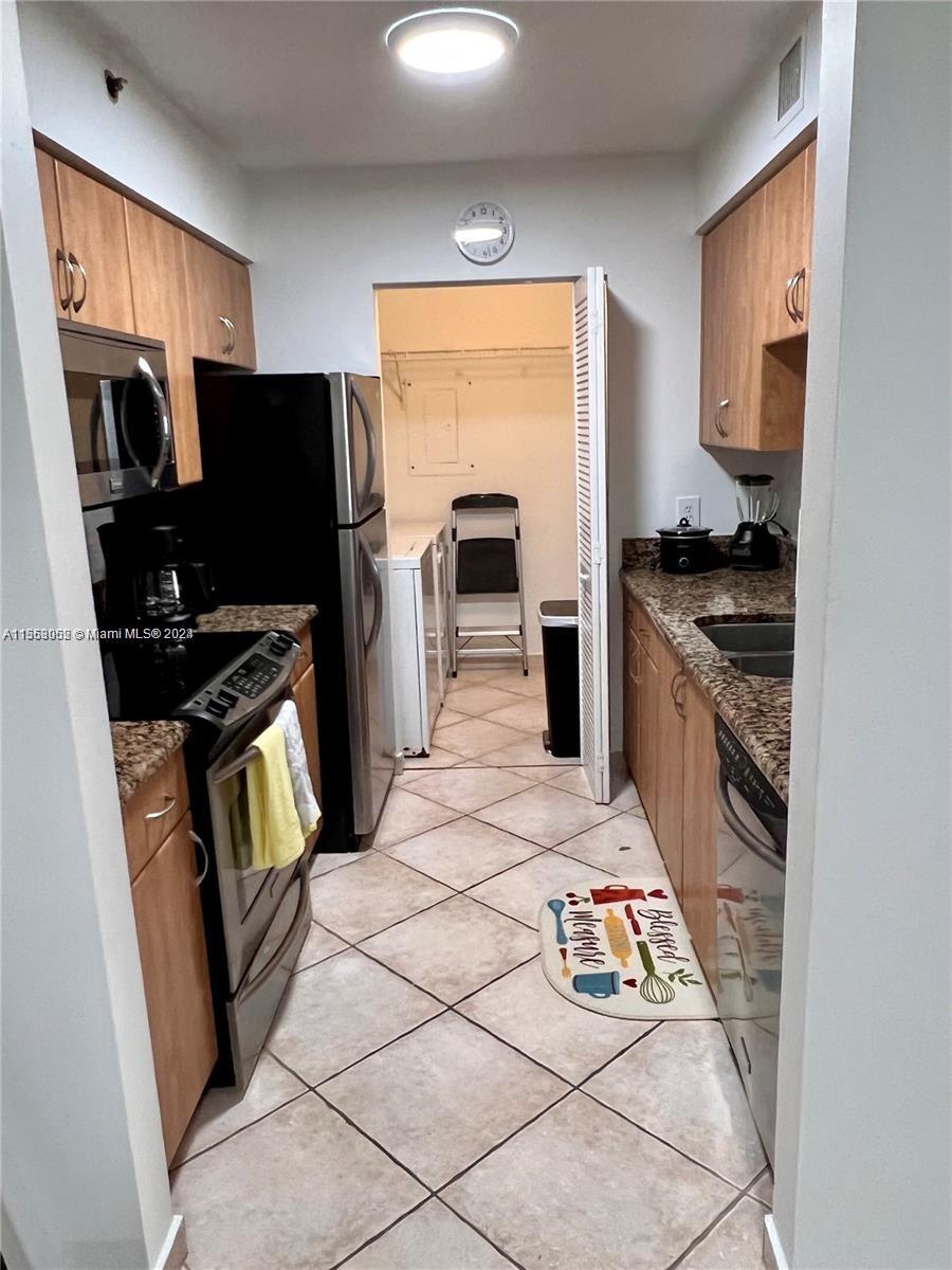 19555 E Country Club Dr 8503, Miami, Florida 33180, 1 Bedroom Bedrooms, ,1 BathroomBathrooms,Residentiallease,For Rent,19555 E Country Club Dr 8503,A11563052