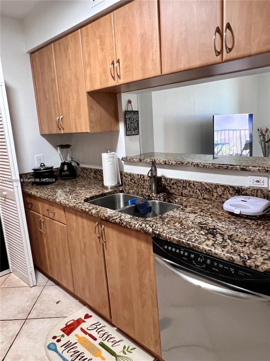 19555 E Country Club Dr 8503, Miami, Florida 33180, 1 Bedroom Bedrooms, ,1 BathroomBathrooms,Residentiallease,For Rent,19555 E Country Club Dr 8503,A11563052