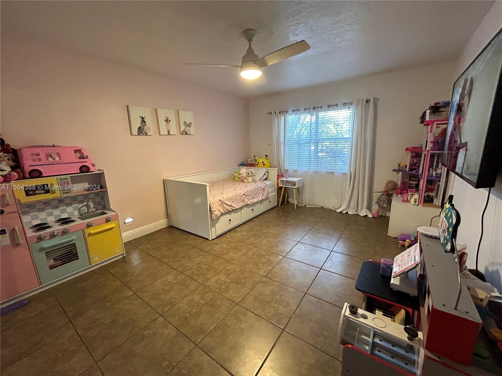 18111 NW 68th Ave G102, Hialeah, Florida 33015, 2 Bedrooms Bedrooms, ,2 BathroomsBathrooms,Residential,For Sale,18111 NW 68th Ave G102,A11564388