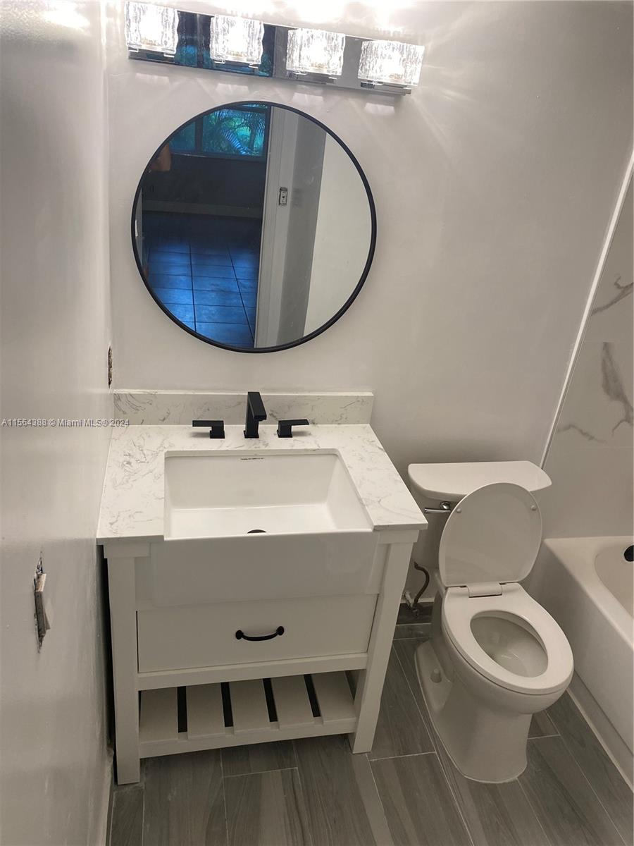 18111 NW 68th Ave G102, Hialeah, Florida 33015, 2 Bedrooms Bedrooms, ,2 BathroomsBathrooms,Residential,For Sale,18111 NW 68th Ave G102,A11564388