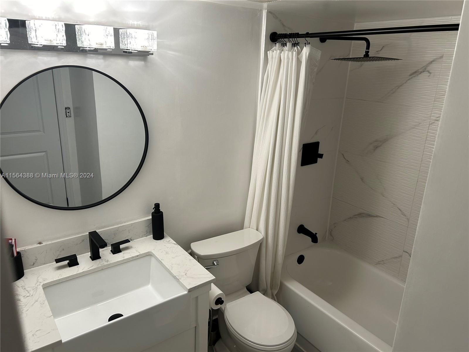 18111 NW 68th Ave G102, Hialeah, Florida 33015, 2 Bedrooms Bedrooms, ,2 BathroomsBathrooms,Residential,For Sale,18111 NW 68th Ave G102,A11564388