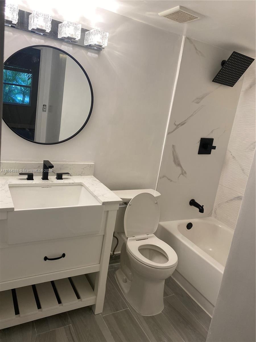 18111 NW 68th Ave G102, Hialeah, Florida 33015, 2 Bedrooms Bedrooms, ,2 BathroomsBathrooms,Residential,For Sale,18111 NW 68th Ave G102,A11564388