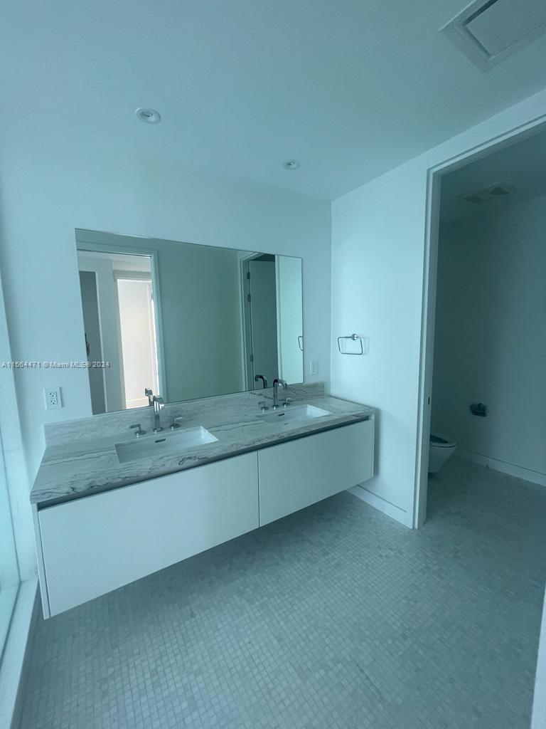 Miami, Florida 33137, 2 Bedrooms Bedrooms, ,2 BathroomsBathrooms,Residentiallease,For Rent,A11564471