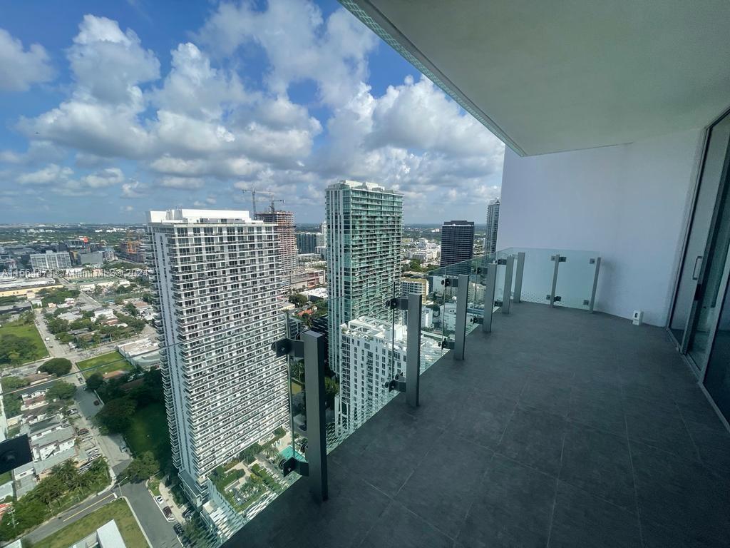 Miami, Florida 33137, 2 Bedrooms Bedrooms, ,2 BathroomsBathrooms,Residentiallease,For Rent,A11564471