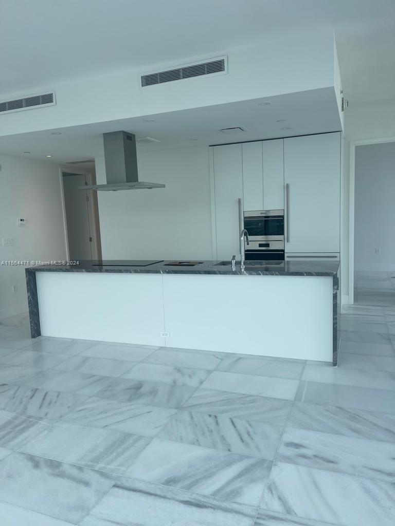 Miami, Florida 33137, 2 Bedrooms Bedrooms, ,2 BathroomsBathrooms,Residentiallease,For Rent,A11564471