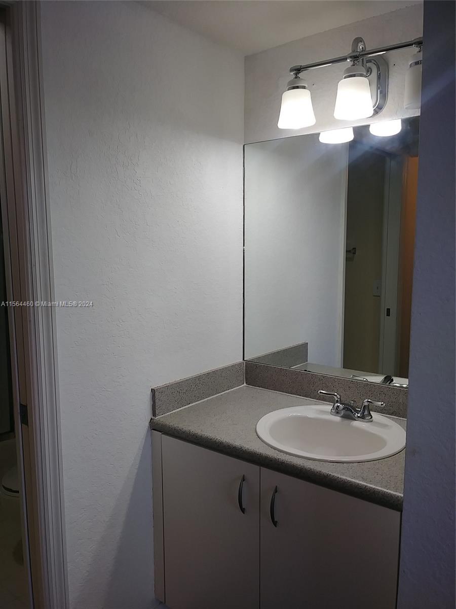 816 NW 11th St 1002, Miami, Florida 33136, 2 Bedrooms Bedrooms, ,2 BathroomsBathrooms,Residentiallease,For Rent,816 NW 11th St 1002,A11564460