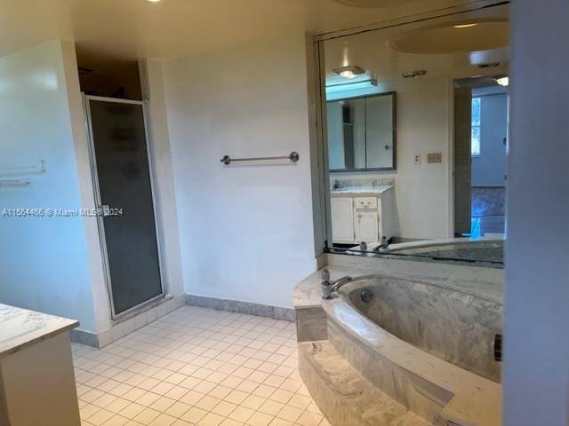 1865 S Ocean Dr 3N, Hallandale Beach, Florida 33009, 1 Bedroom Bedrooms, ,2 BathroomsBathrooms,Residential,For Sale,1865 S Ocean Dr 3N,A11564466
