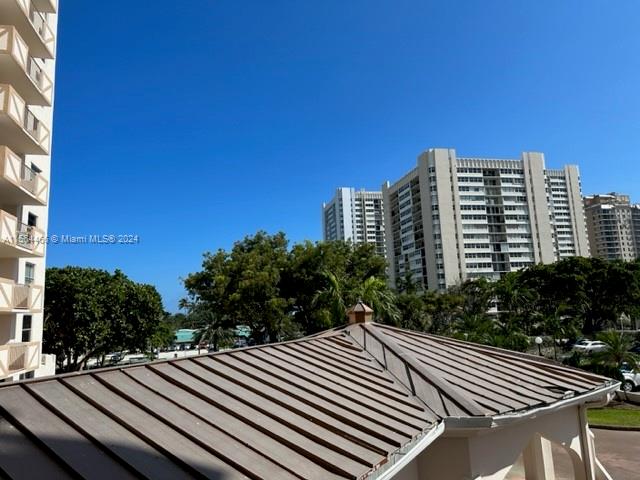 1865 S Ocean Dr 3N, Hallandale Beach, Florida 33009, 1 Bedroom Bedrooms, ,2 BathroomsBathrooms,Residential,For Sale,1865 S Ocean Dr 3N,A11564466
