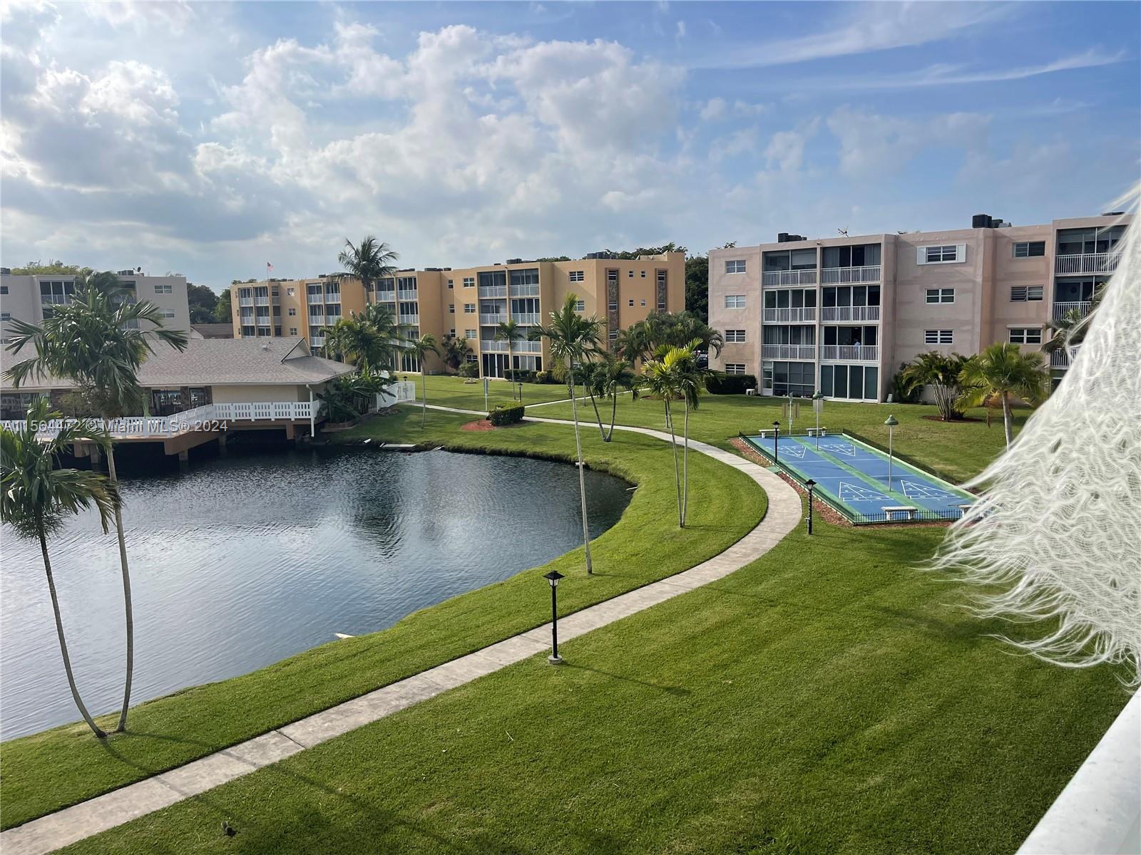 1024 SE 3rd Ave 304, Dania Beach, Florida 33004, 2 Bedrooms Bedrooms, ,2 BathroomsBathrooms,Residential,For Sale,1024 SE 3rd Ave 304,A11564472