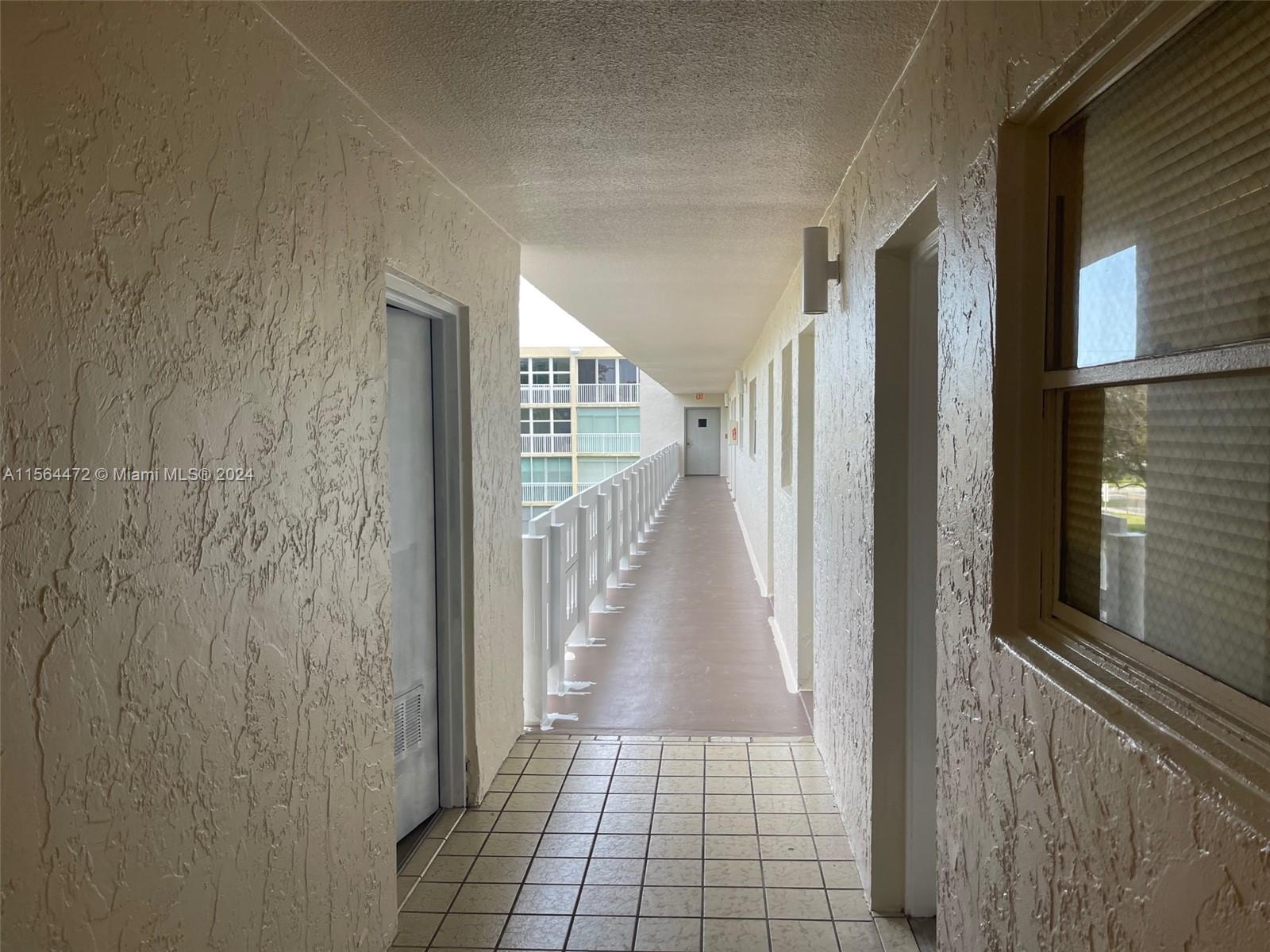 1024 SE 3rd Ave 304, Dania Beach, Florida 33004, 2 Bedrooms Bedrooms, ,2 BathroomsBathrooms,Residential,For Sale,1024 SE 3rd Ave 304,A11564472