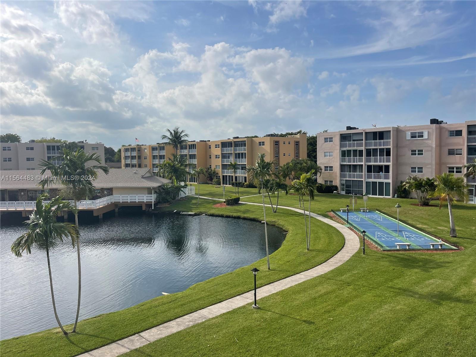 1024 SE 3rd Ave 304, Dania Beach, Florida 33004, 2 Bedrooms Bedrooms, ,2 BathroomsBathrooms,Residentiallease,For Rent,1024 SE 3rd Ave 304,A11564483