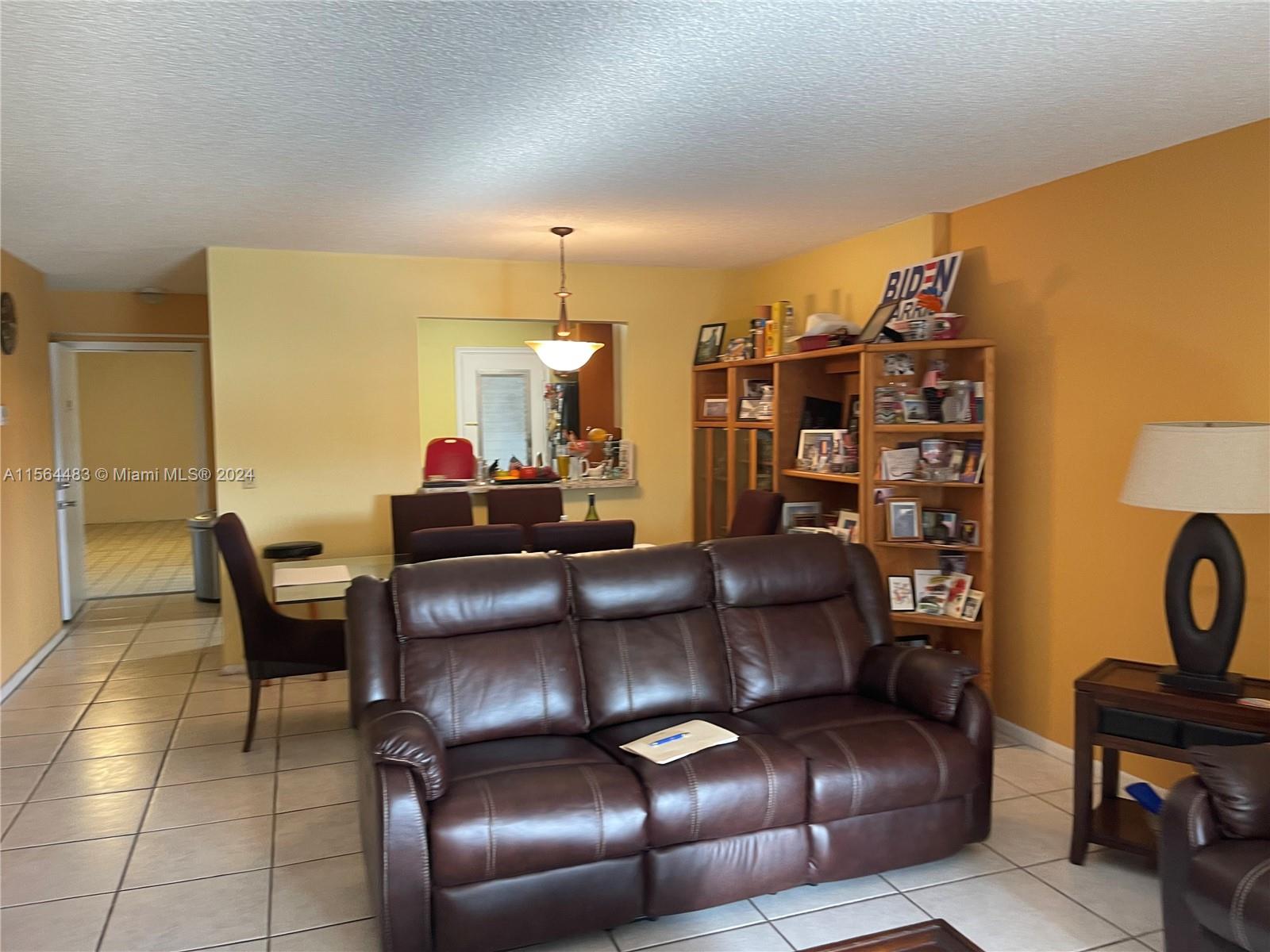 1024 SE 3rd Ave 304, Dania Beach, Florida 33004, 2 Bedrooms Bedrooms, ,2 BathroomsBathrooms,Residentiallease,For Rent,1024 SE 3rd Ave 304,A11564483