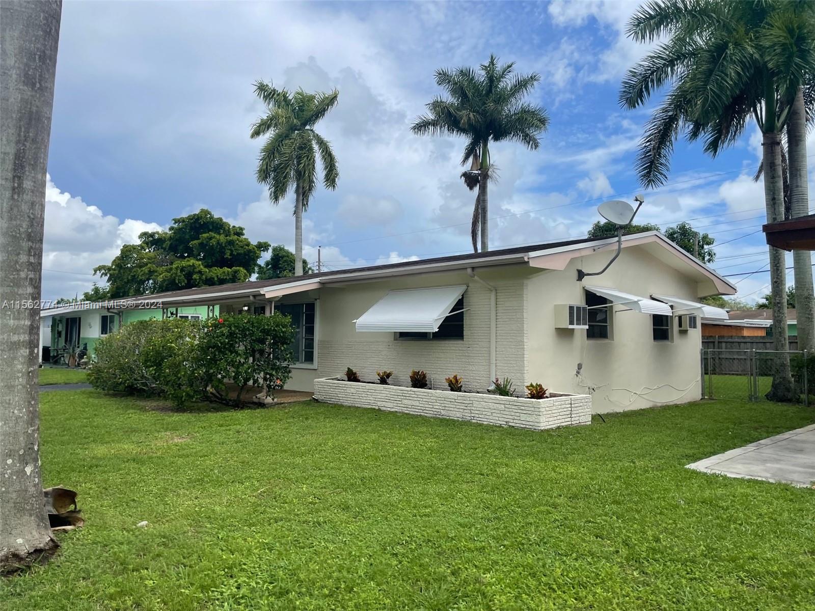 2837 Arcadia Dr, Miramar, Florida 33023, 2 Bedrooms Bedrooms, ,1 BathroomBathrooms,Residential,For Sale,2837 Arcadia Dr,A11562774