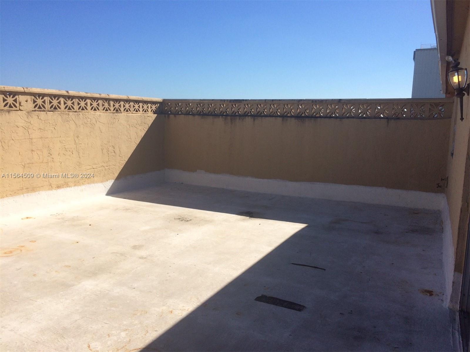 5100 SW 41st St PH6, Pembroke Park, Florida 33023, 1 Bedroom Bedrooms, ,1 BathroomBathrooms,Residentiallease,For Rent,5100 SW 41st St PH6,A11564509