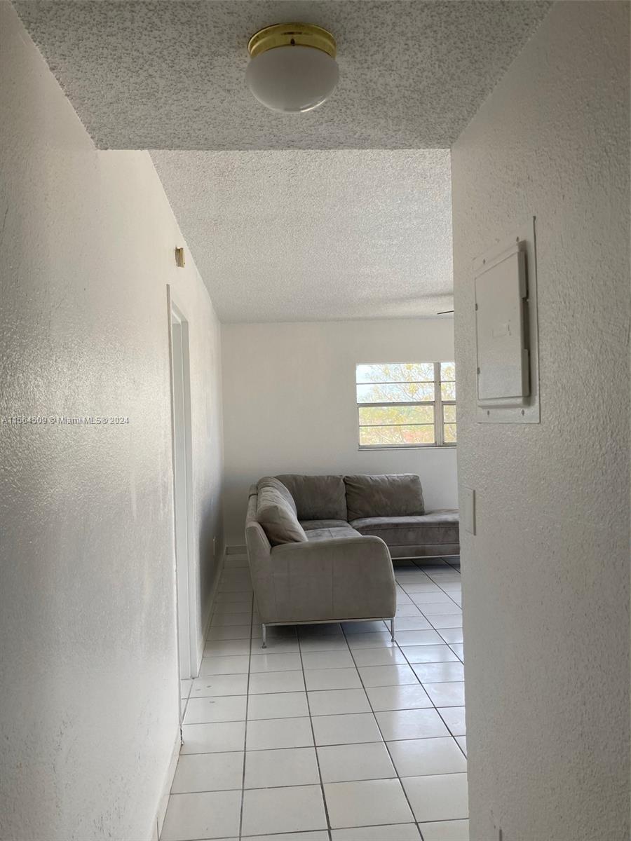 5100 SW 41st St PH6, Pembroke Park, Florida 33023, 1 Bedroom Bedrooms, ,1 BathroomBathrooms,Residentiallease,For Rent,5100 SW 41st St PH6,A11564509