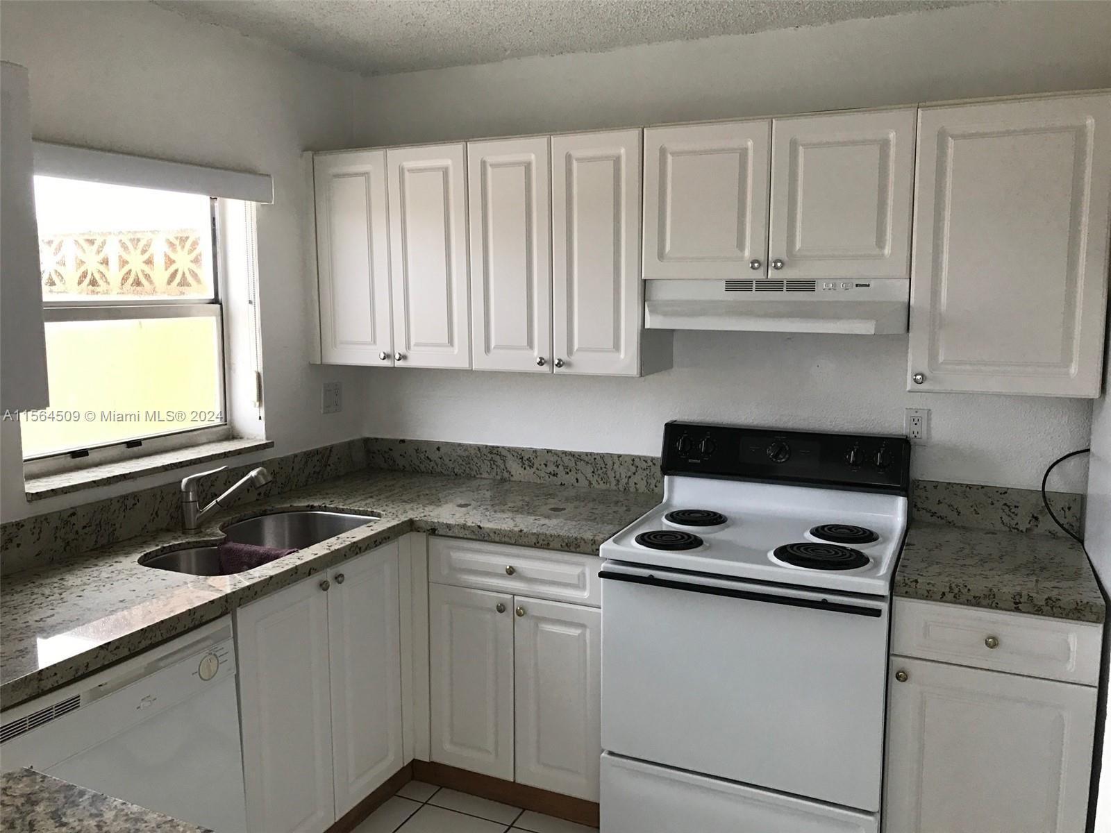 5100 SW 41st St PH6, Pembroke Park, Florida 33023, 1 Bedroom Bedrooms, ,1 BathroomBathrooms,Residentiallease,For Rent,5100 SW 41st St PH6,A11564509