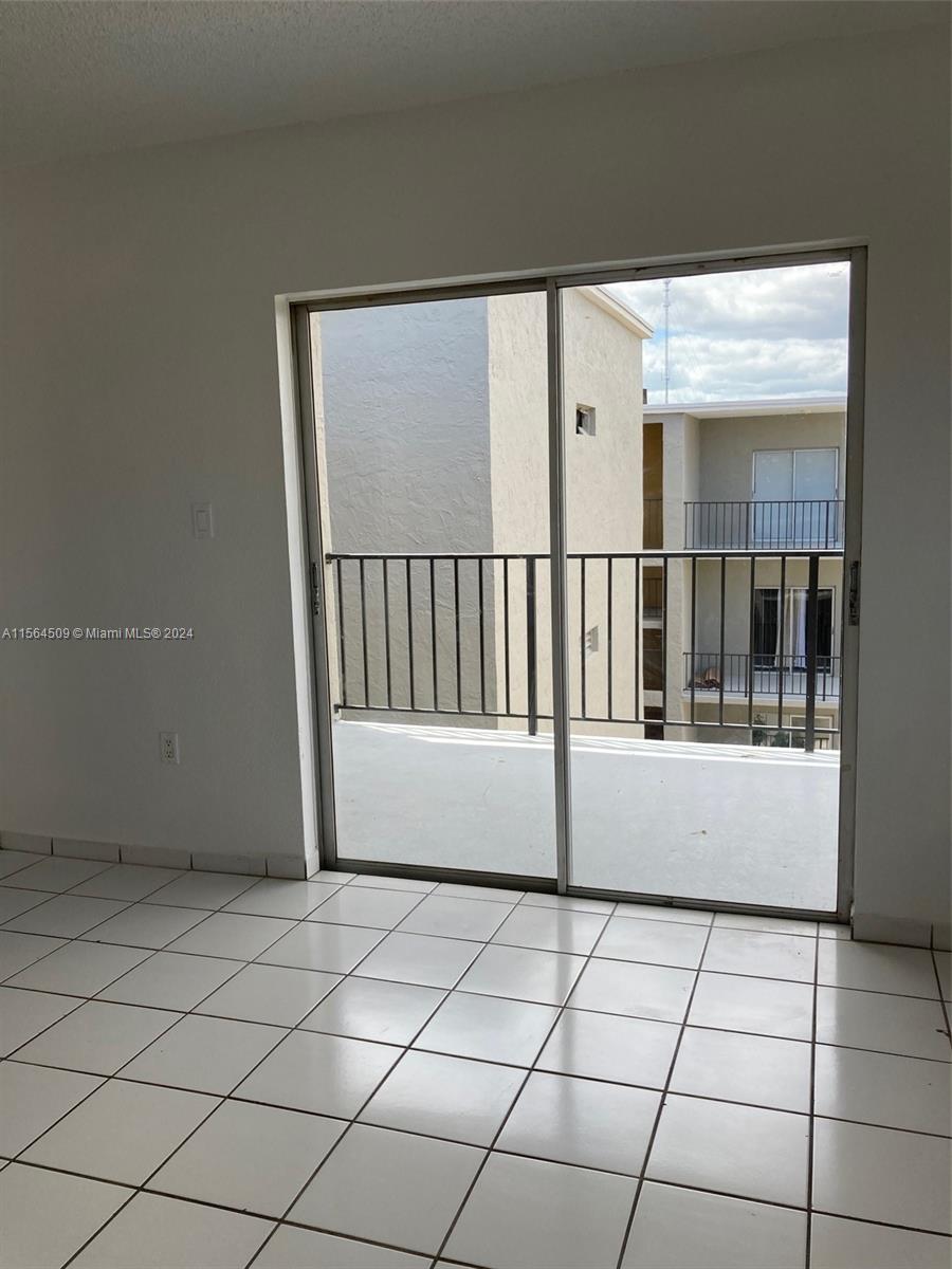 5100 SW 41st St PH6, Pembroke Park, Florida 33023, 1 Bedroom Bedrooms, ,1 BathroomBathrooms,Residentiallease,For Rent,5100 SW 41st St PH6,A11564509