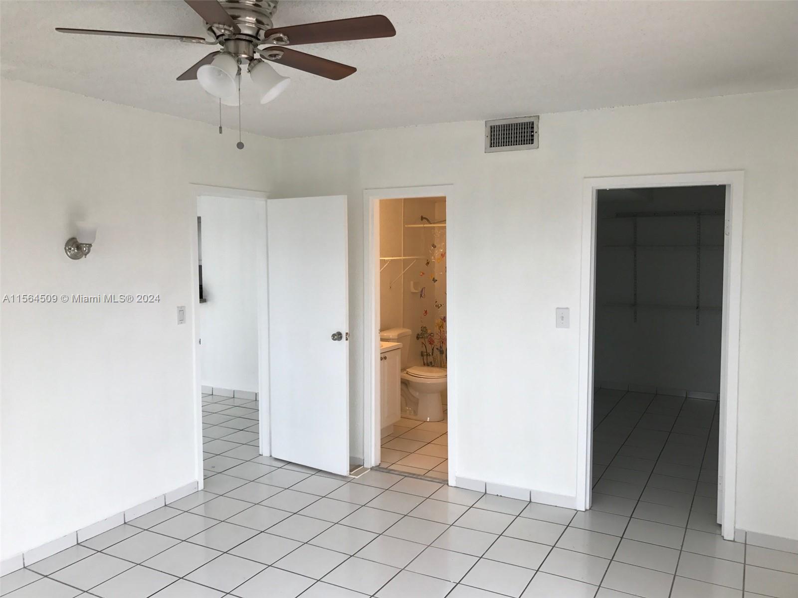 5100 SW 41st St PH6, Pembroke Park, Florida 33023, 1 Bedroom Bedrooms, ,1 BathroomBathrooms,Residentiallease,For Rent,5100 SW 41st St PH6,A11564509