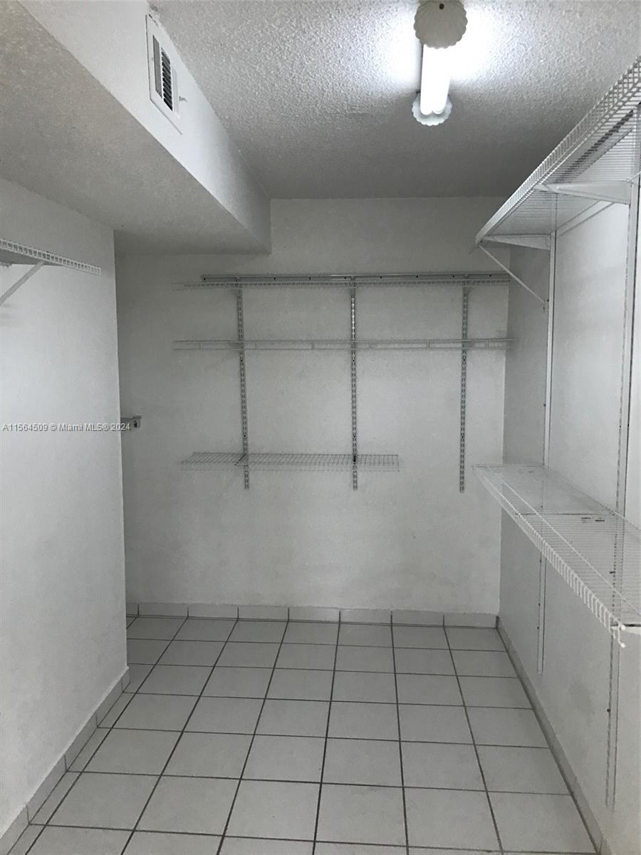 5100 SW 41st St PH6, Pembroke Park, Florida 33023, 1 Bedroom Bedrooms, ,1 BathroomBathrooms,Residentiallease,For Rent,5100 SW 41st St PH6,A11564509