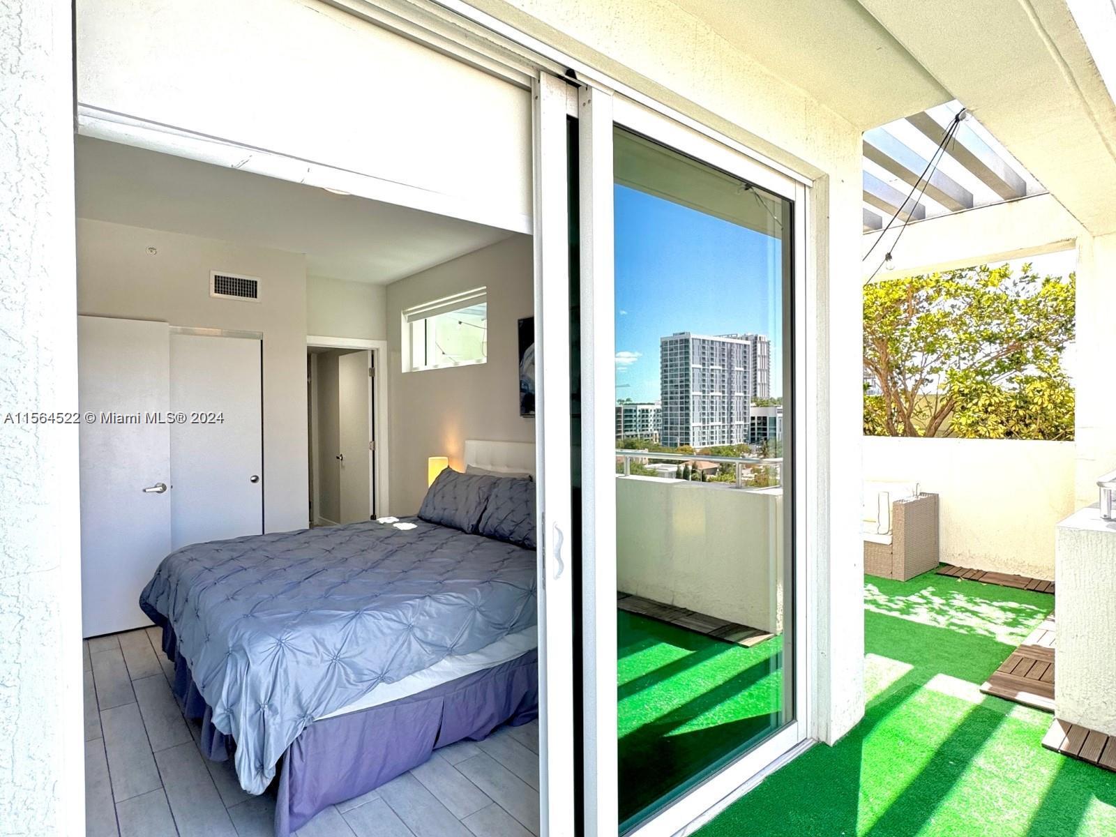 321 NE 26th St PH904, Miami, Florida 33137, 2 Bedrooms Bedrooms, ,2 BathroomsBathrooms,Residentiallease,For Rent,321 NE 26th St PH904,A11564522